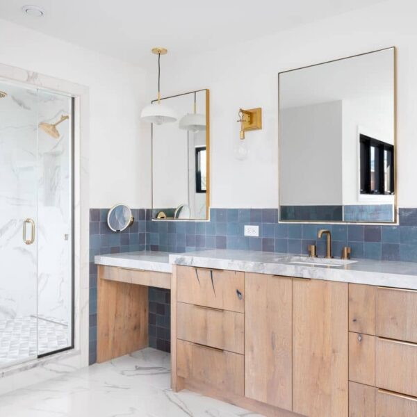 Bathroom 2 600x600